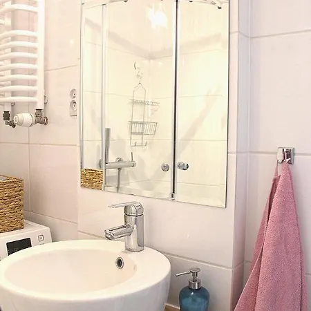 아파트 1bd Close To Old Town And Jewish Museum *